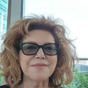 Meet your Posher, Mariette